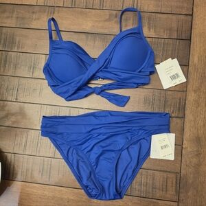 La Blanca Island Goddess Bikini Top (6) and Bottom (8)